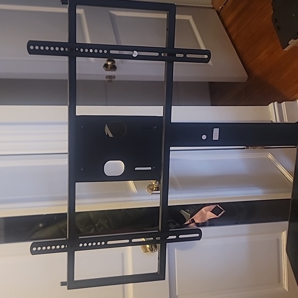 Large TV stand - Picture 3 of 4